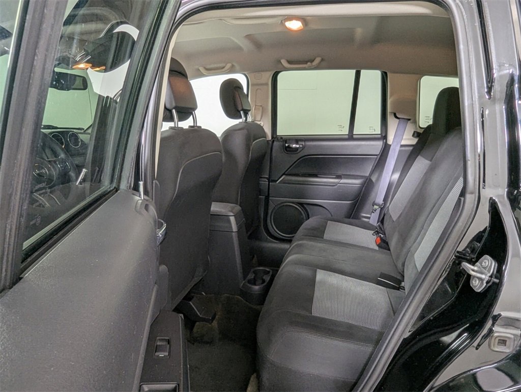 Used 2017 Jeep Compass Sport w/ Power Value Group image 19