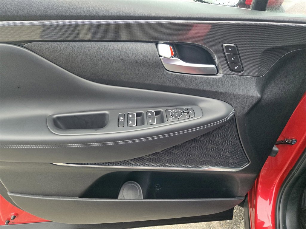 Used 2023 Hyundai Santa Fe Limited w/ Cargo Package image 17