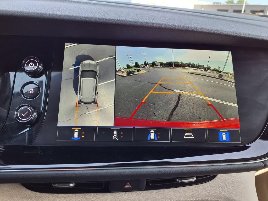 Used 2022 Buick Envision Avenir w/ Safety Package AWD/4WD image 8