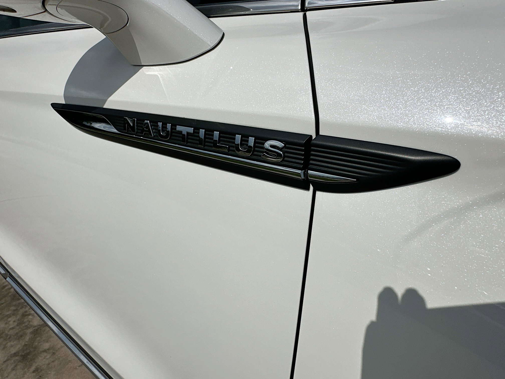Used 2022 Lincoln Nautilus FWD w/ Premium Package image 33