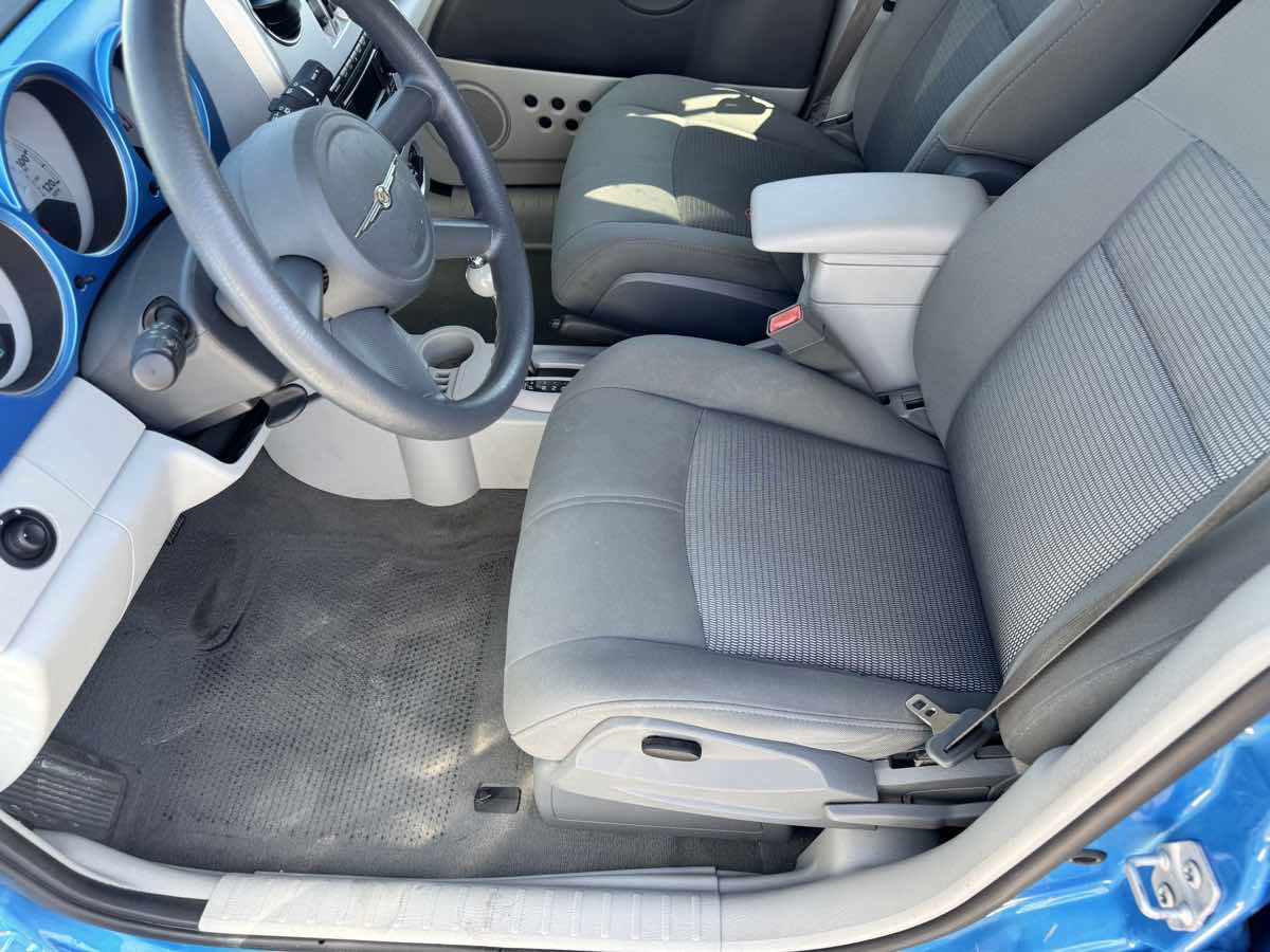 Used 2008 Chrysler PT Cruiser Touring FWD image 37