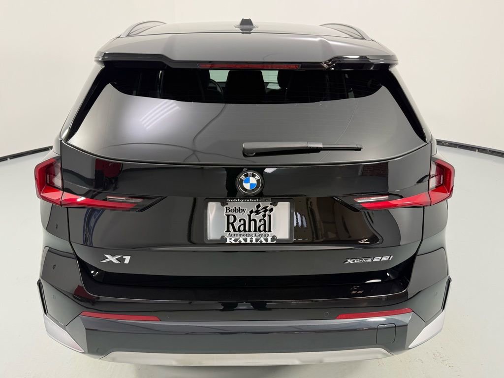 Certified 2024 BMW X1 xDrive28i w/ Convenience Package image 4