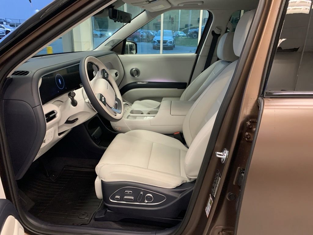 New 2026 Hyundai Palisade Calligraphy AWD/4WD image 3