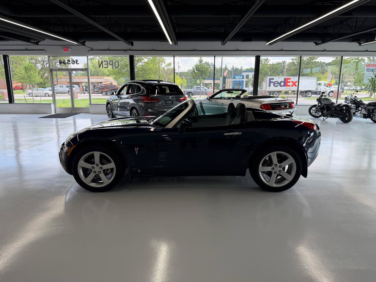 Used 2008 Pontiac Solstice Convertible w/ Preferred Package RWD image 15