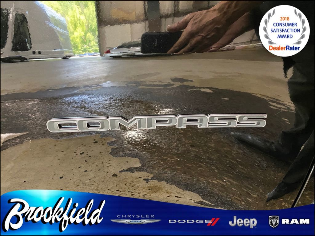 New 2025 Jeep Compass Limited w/ Sun and Sound Group image 10