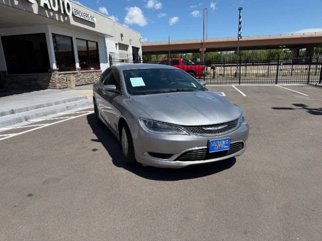 Used 2016 Chrysler 200 Limited FWD image 16