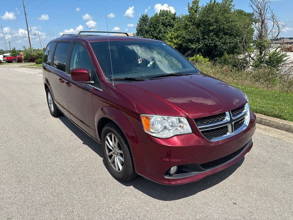 Used 2018 Dodge Grand Caravan SXT FWD image 2