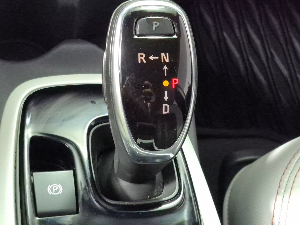 Used 2018 Chevrolet Bolt Premier w/ Driver Confidence II Package FWD image 19