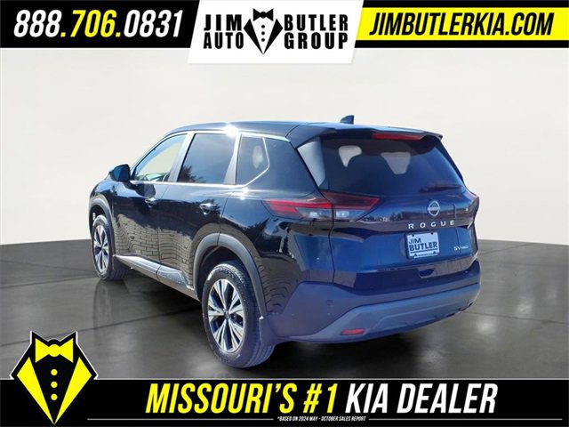 Used 2023 Nissan Rogue SV image 4