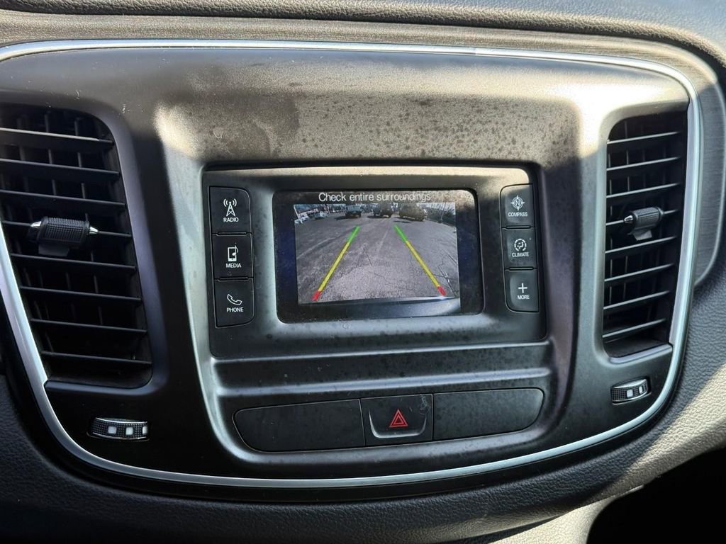 Used 2016 Chrysler 200 Limited image 23