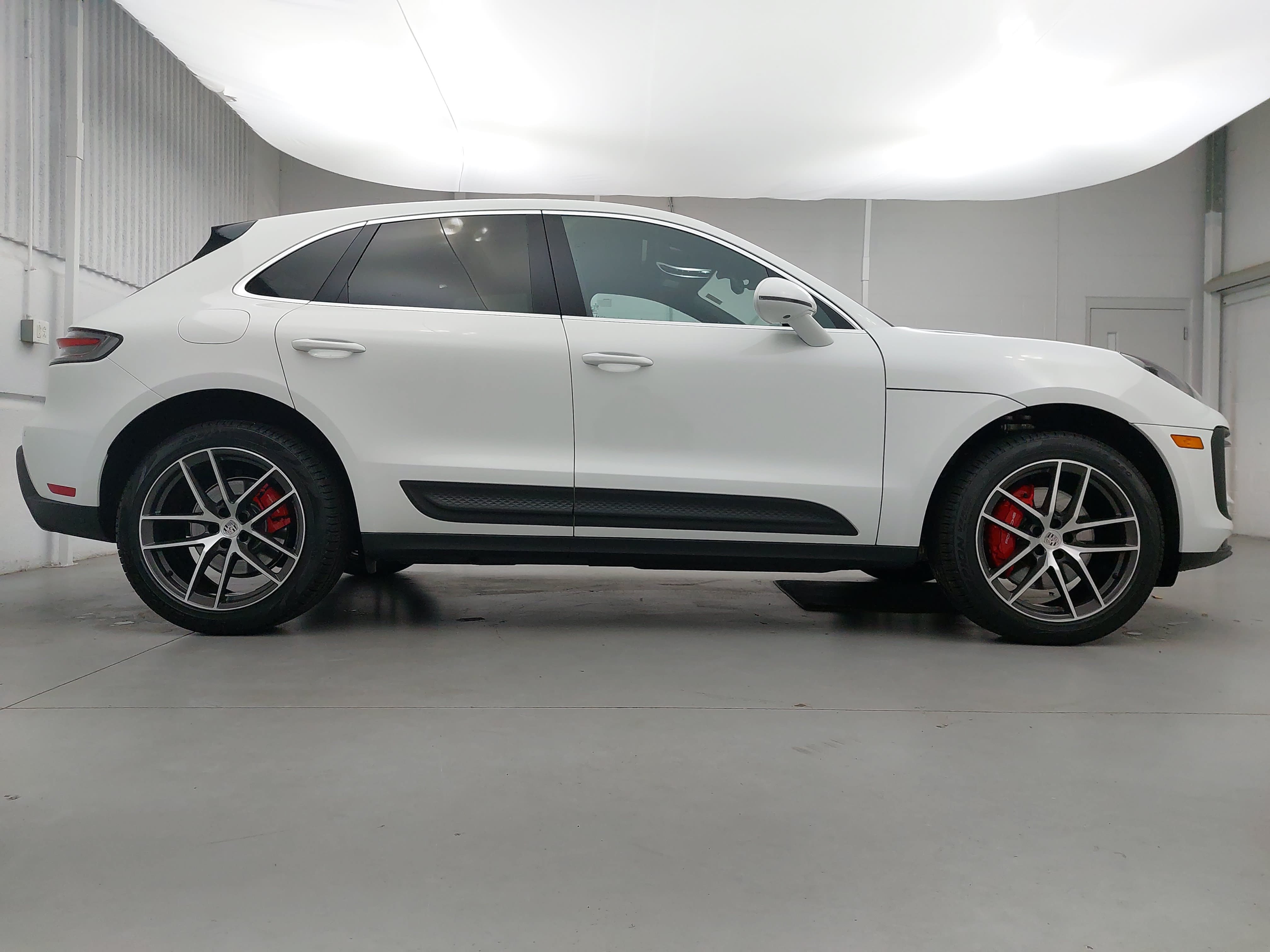 Certified 2026 Porsche Macan S AWD/4WD image 8