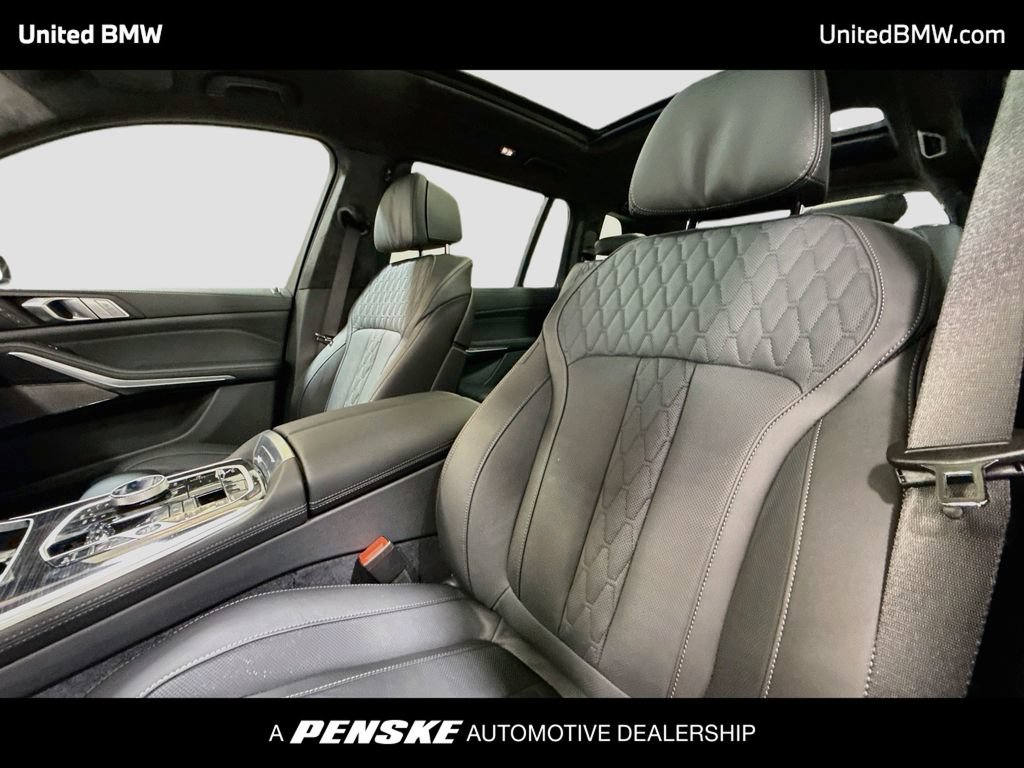 New 2027 BMW X7 xDrive40i w/ Executive Package AWD/4WD image 12