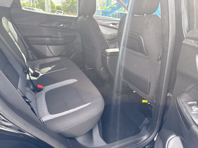 Certified 2025 Chevrolet TrailBlazer LT AWD/4WD image 32