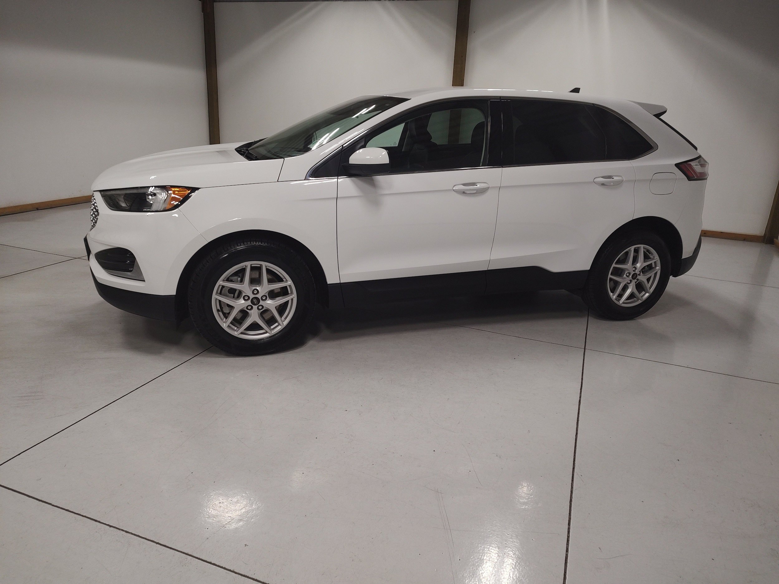 Used 2024 Ford Edge SEL AWD/4WD image 4
