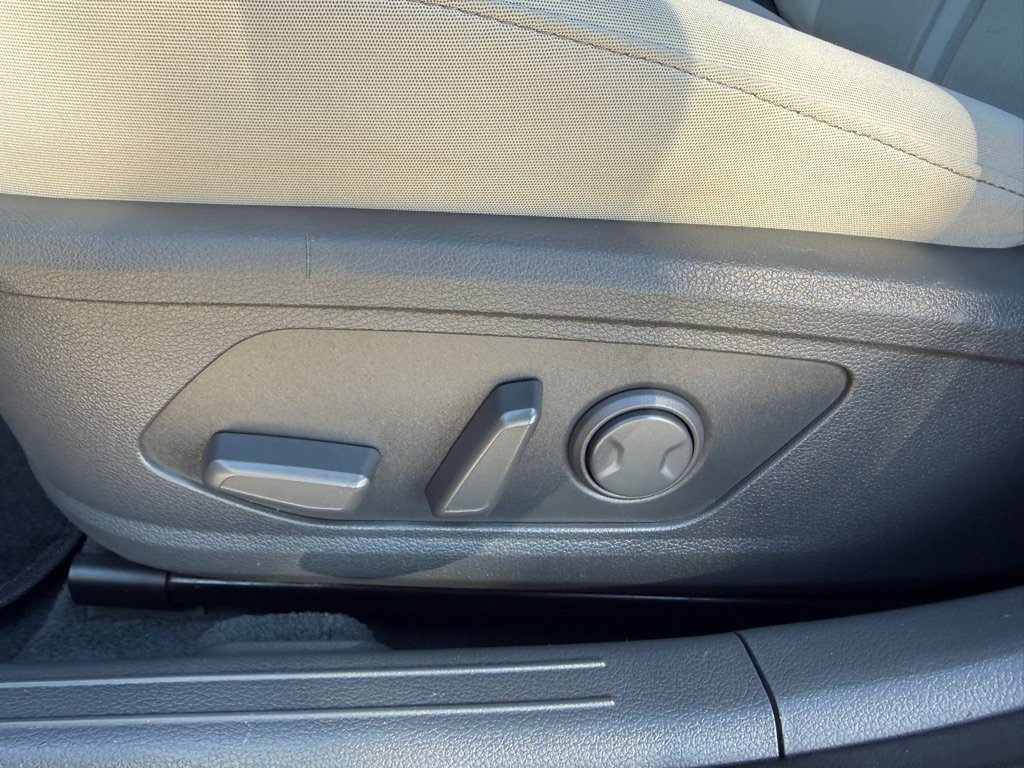 Used 2023 Hyundai Sonata SEL FWD image 16