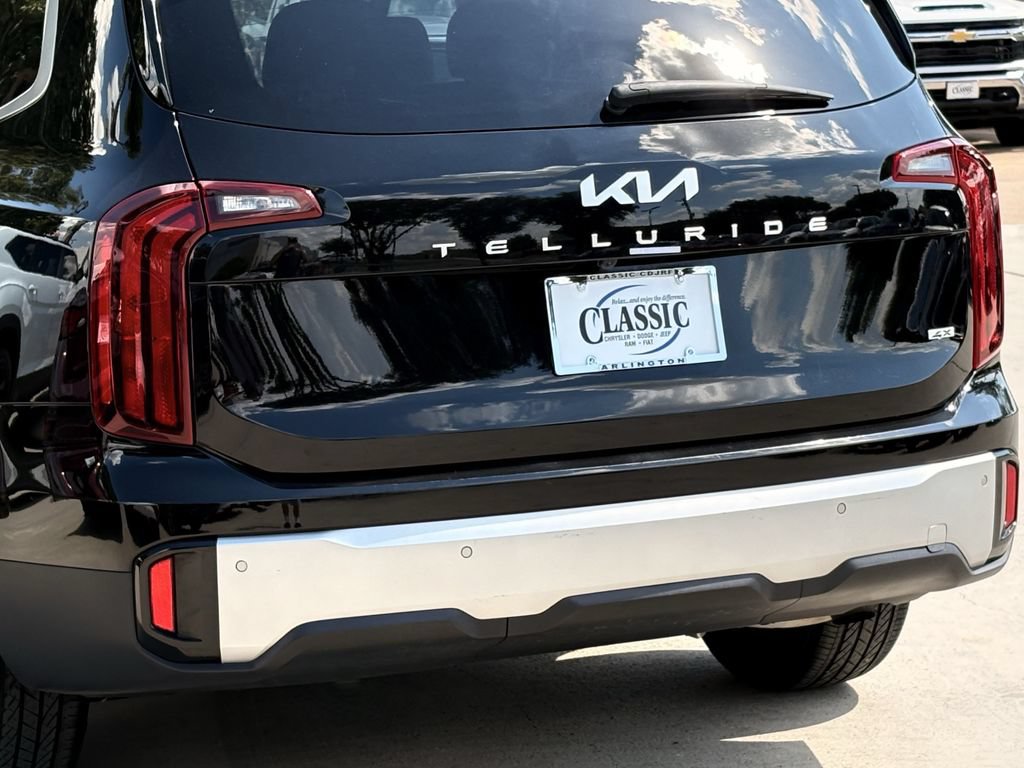 Used 2023 Kia Telluride LX AWD/4WD image 6