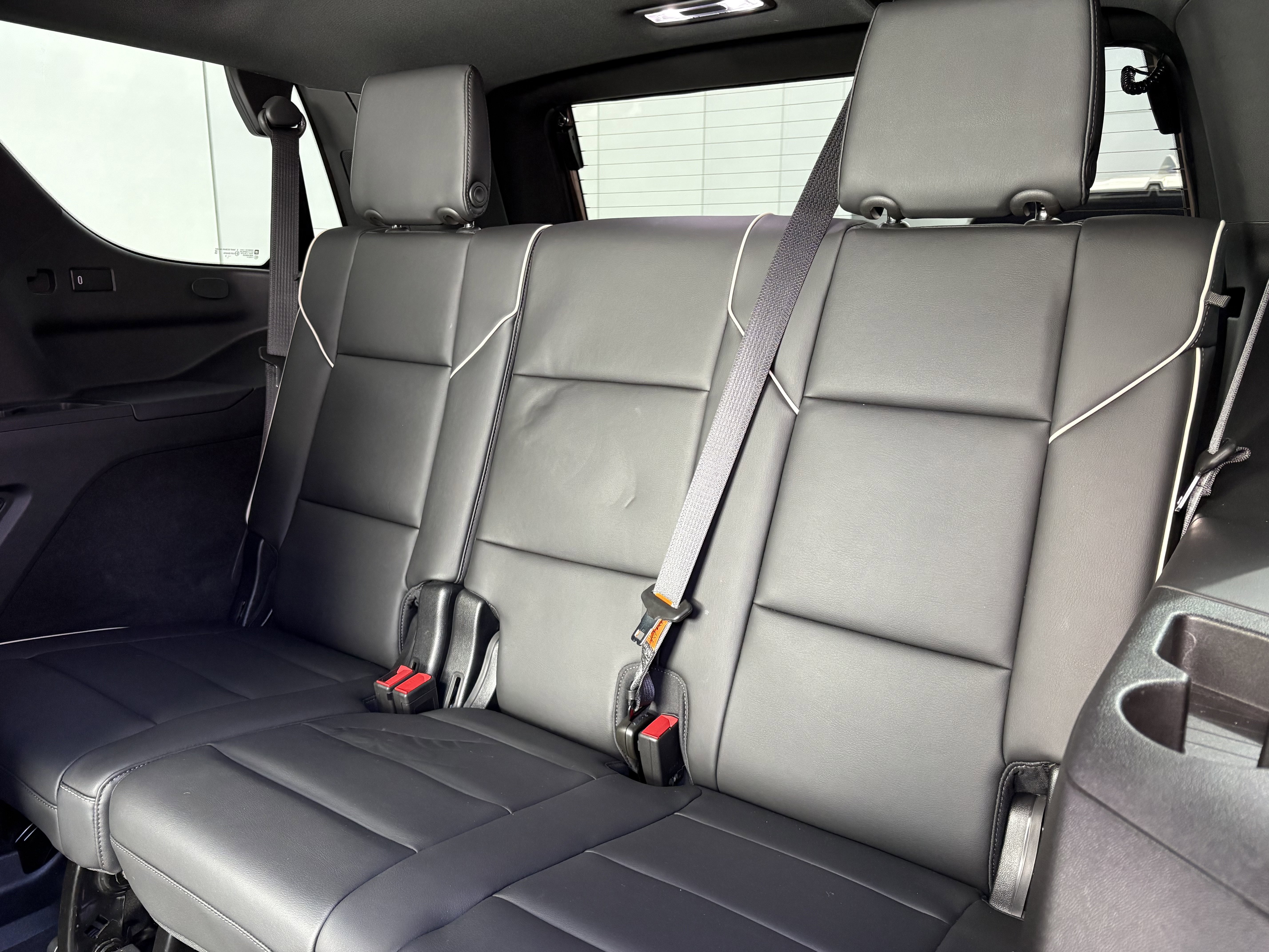 Certified 2022 Cadillac Escalade Premium Luxury image 14