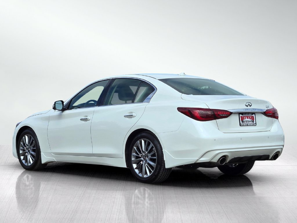 Used 2023 INFINITI Q50 Luxe w/ Cargo Package RWD image 7