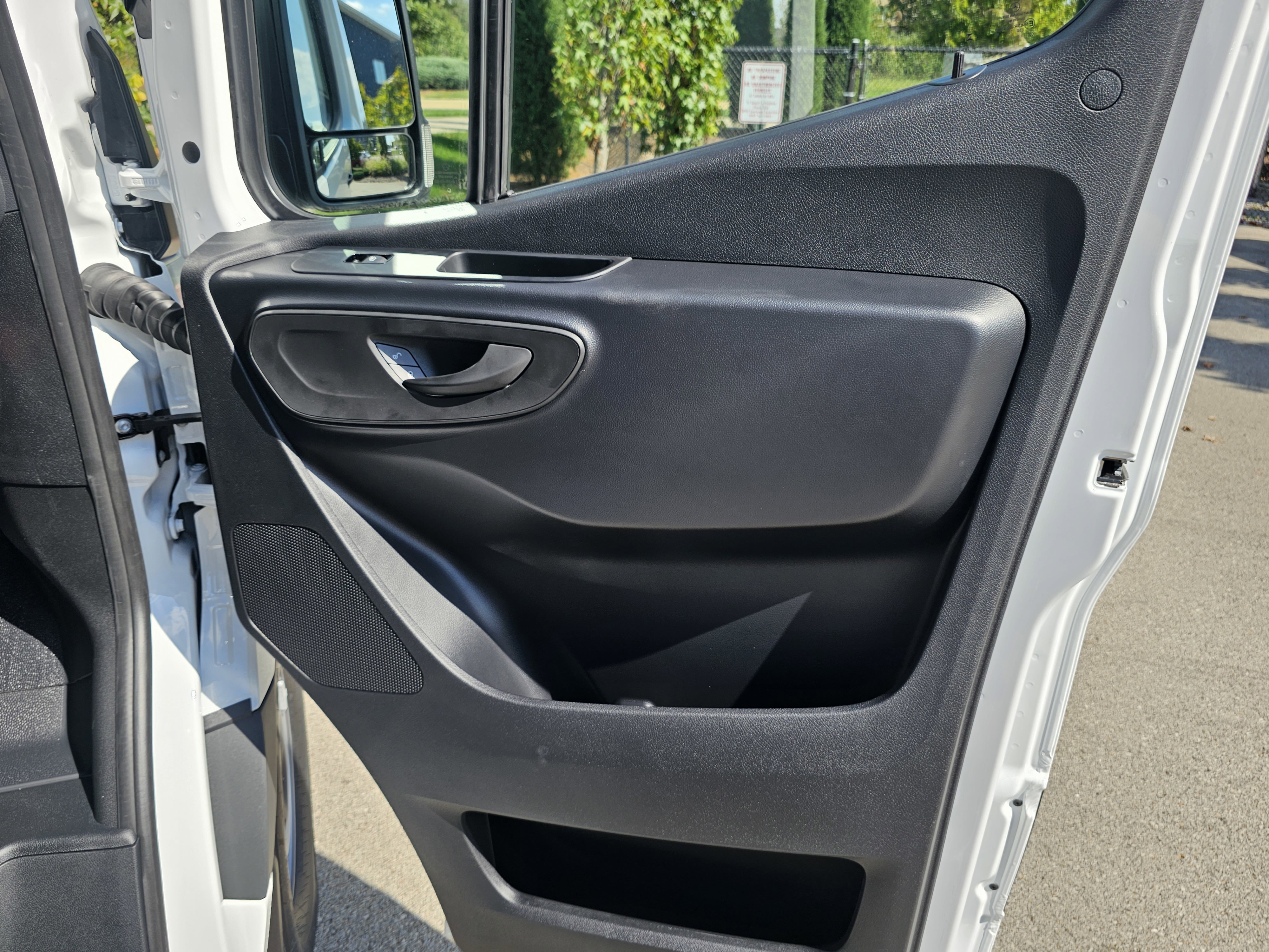 New 2025 Mercedes-Benz Sprinter 2500 image 18