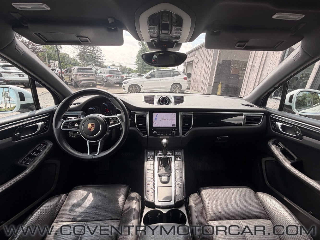 Used 2018 Porsche Macan Sport Edition AWD/4WD image 28