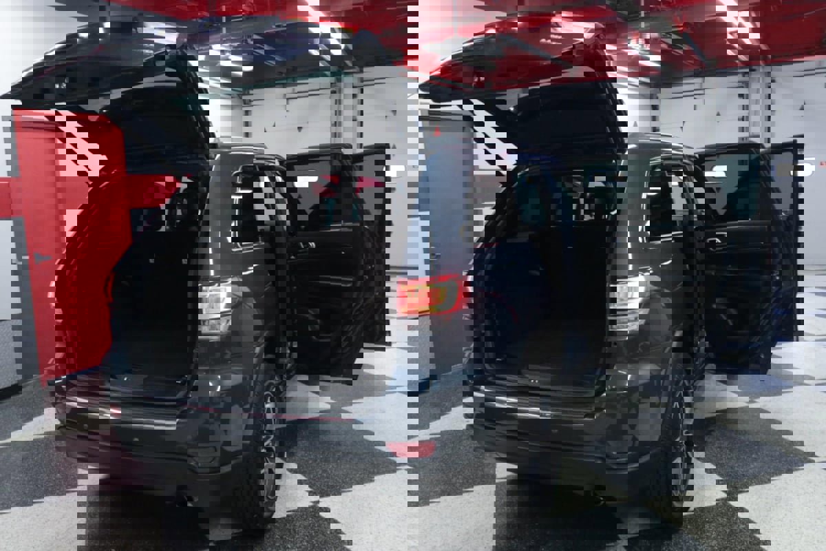 Used 2021 Jeep Grand Cherokee Limited image 26