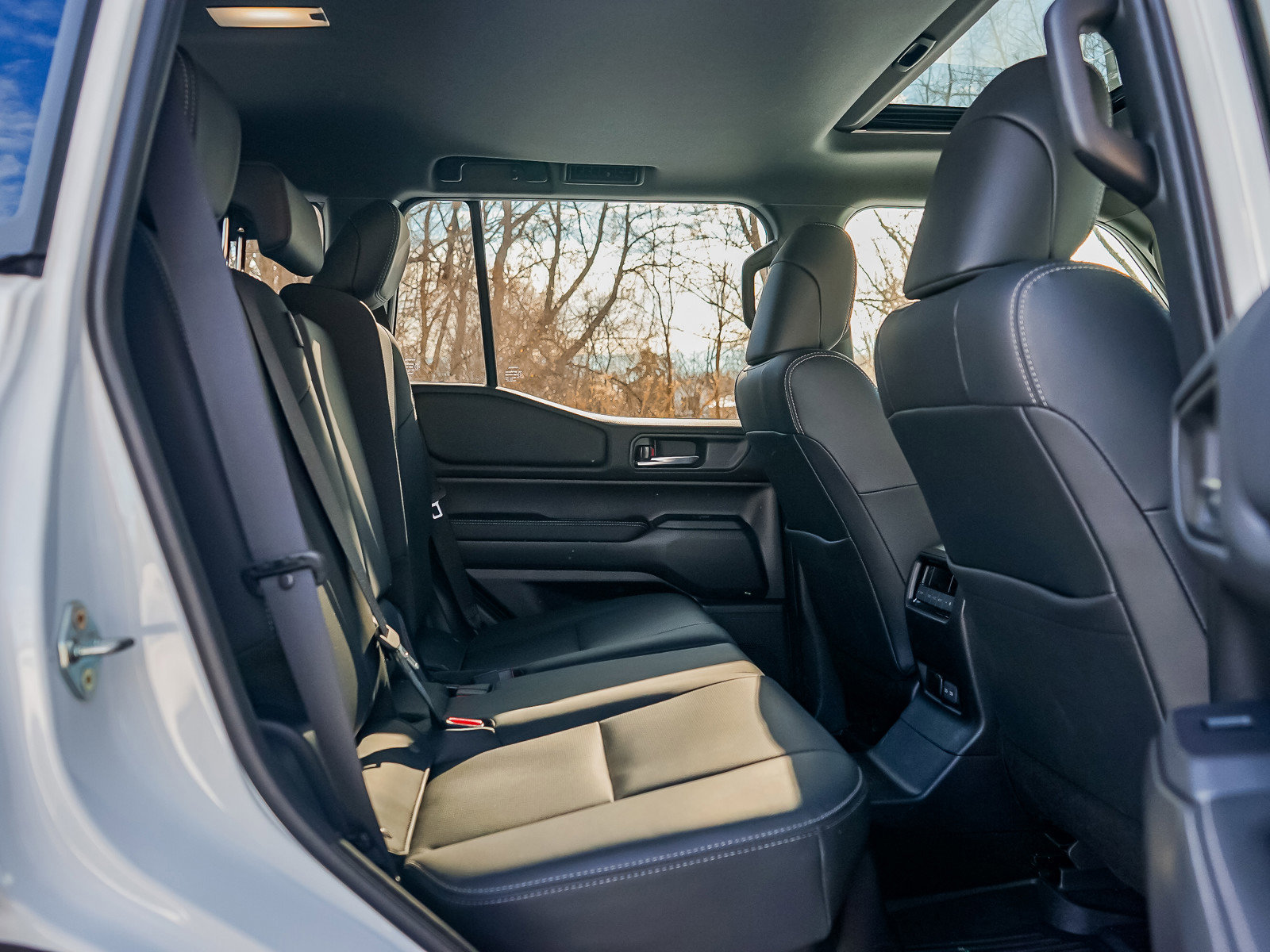 Used 2025 Toyota Land Cruiser image 24