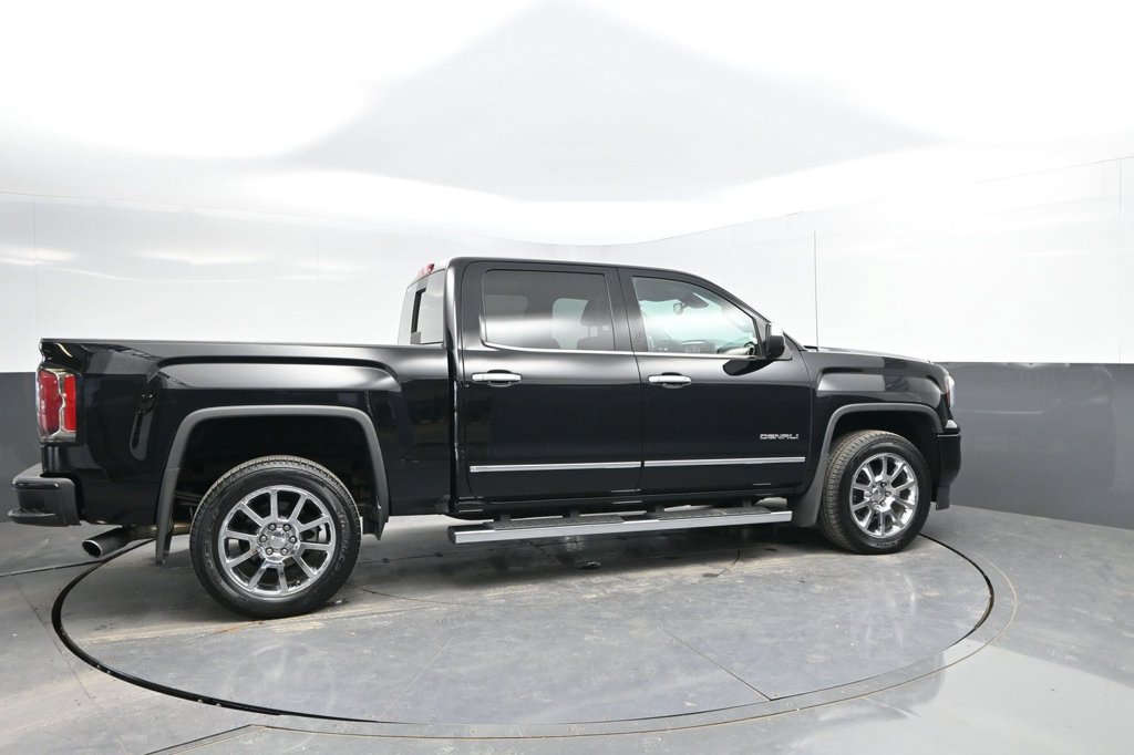Used 2018 GMC Sierra 1500 Denali AWD/4WD image 8