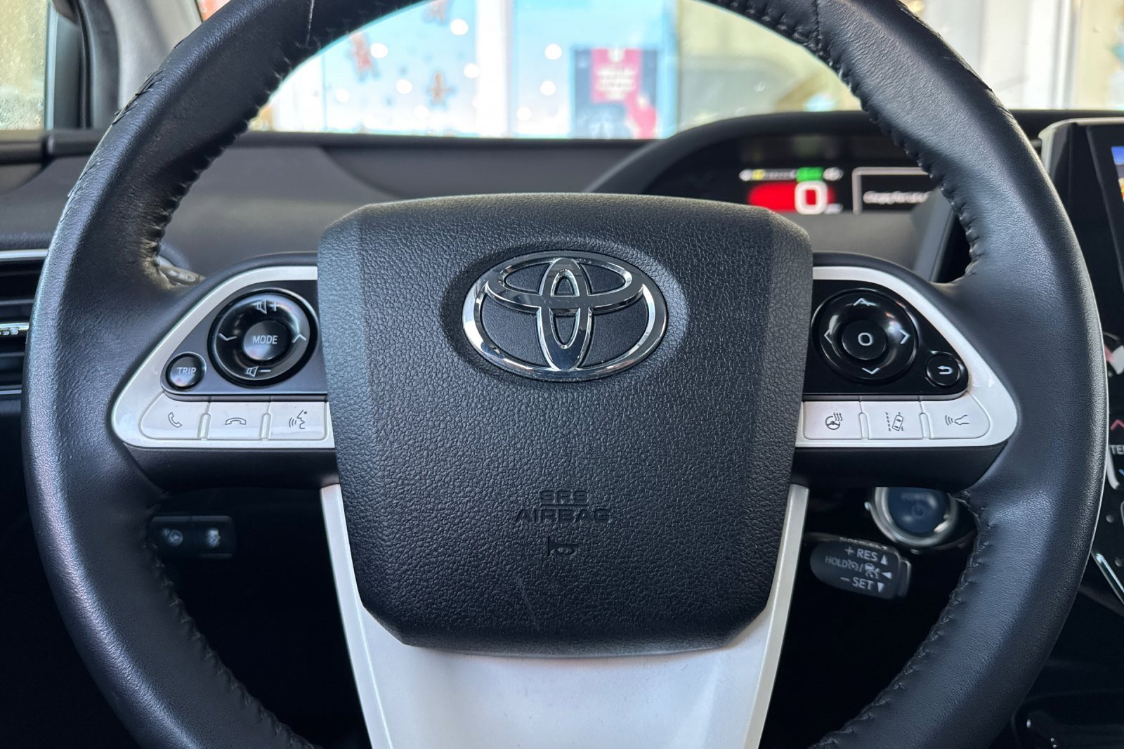 Used 2017 Toyota Prius Prime Advanced image 29