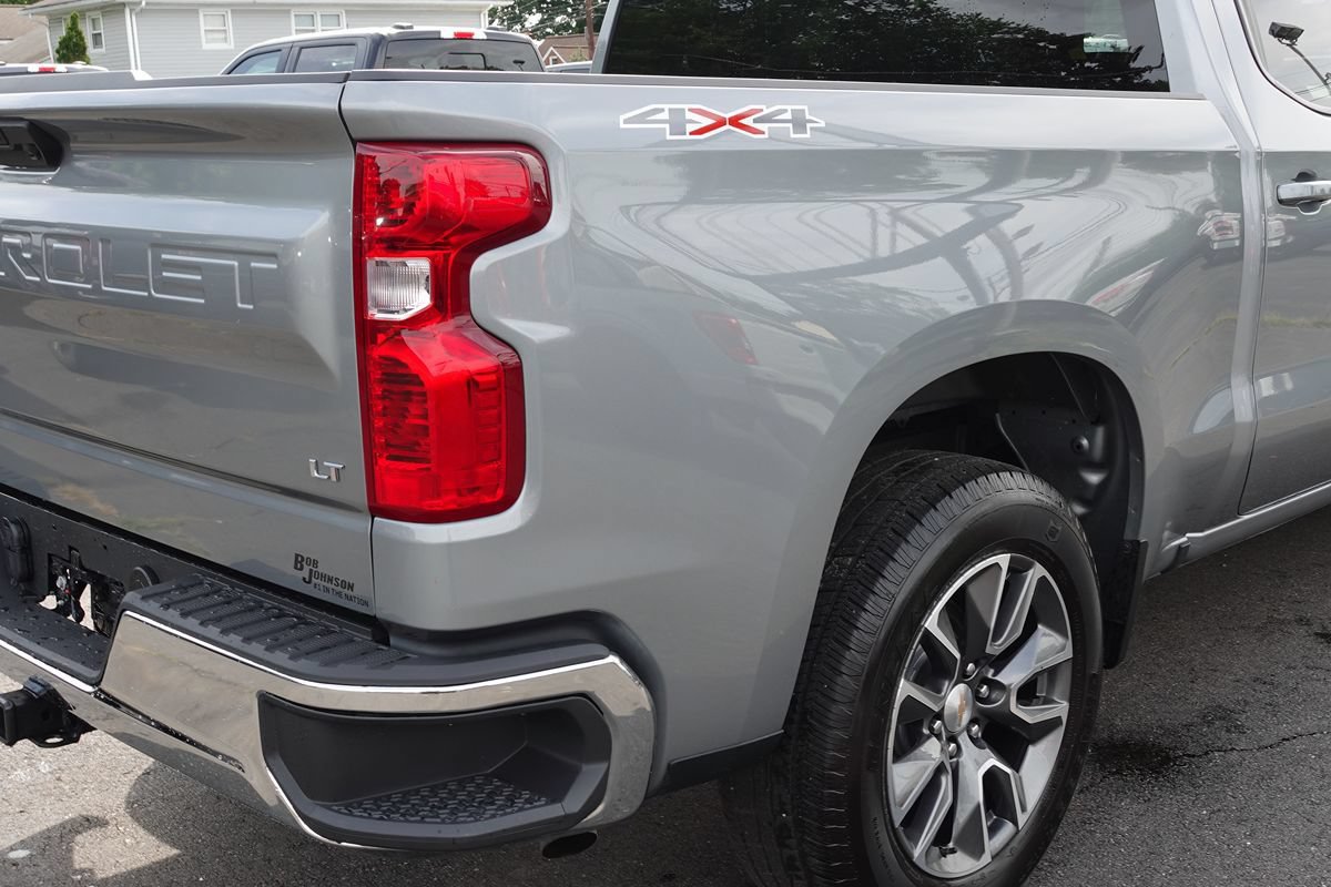 Used 2024 Chevrolet Silverado 1500 LT AWD/4WD image 10