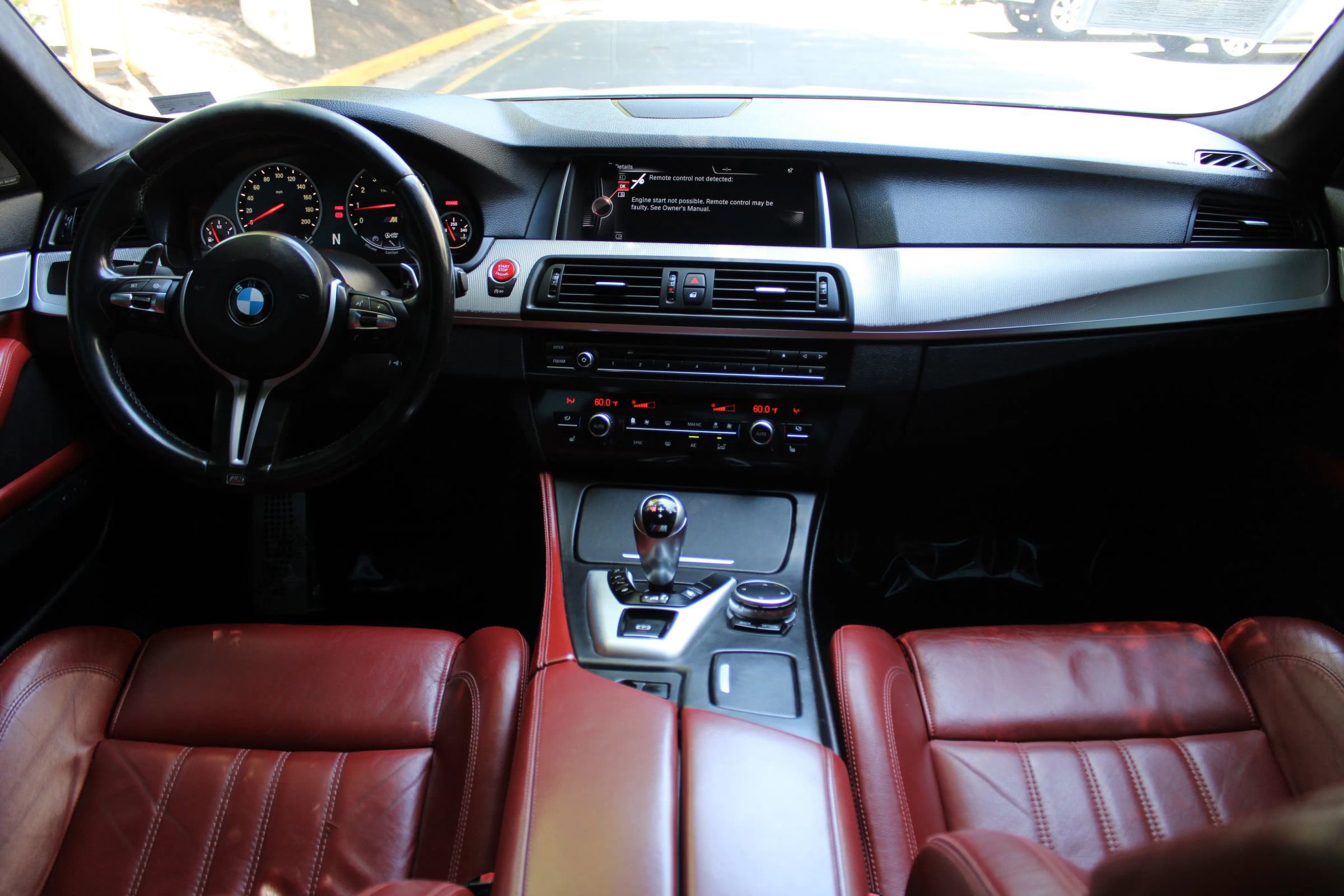 Used 2016 BMW M5 RWD image 11