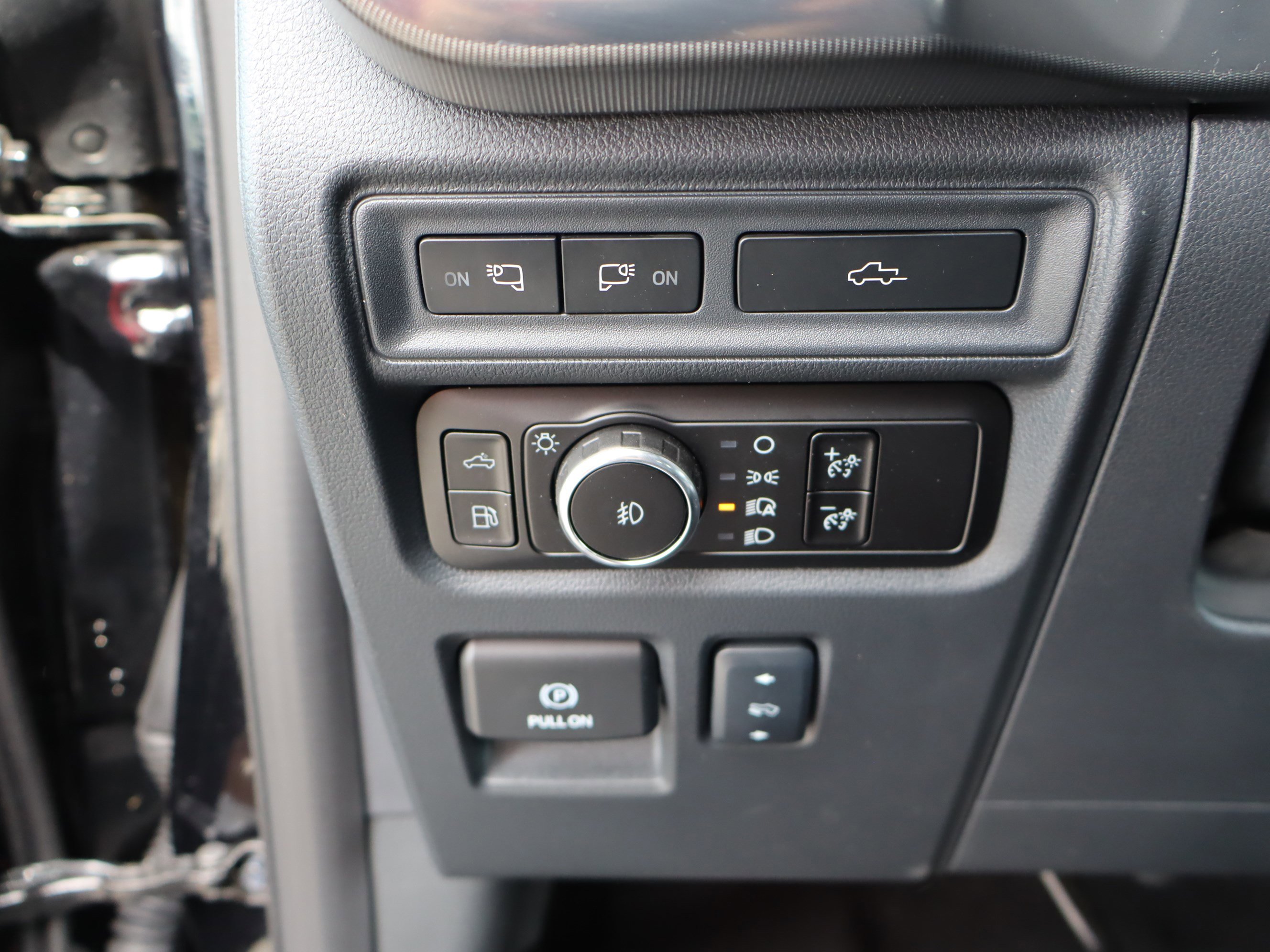 Used 2024 Ford F150 Platinum w/ Equipment Group 702A High AWD/4WD image 23