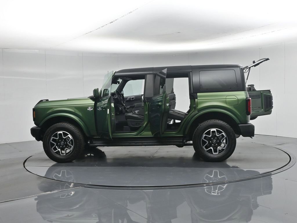 Used 2025 Ford Bronco Outer Banks AWD/4WD image 38