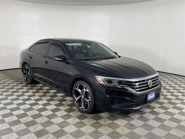 Used 2020 Volkswagen Passat 2.0T R-Line image 25