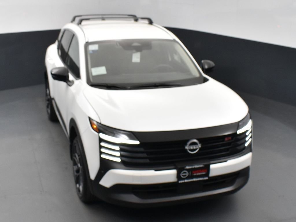New 2026 Nissan Kicks SR w/ Illumination Package FWD image 45