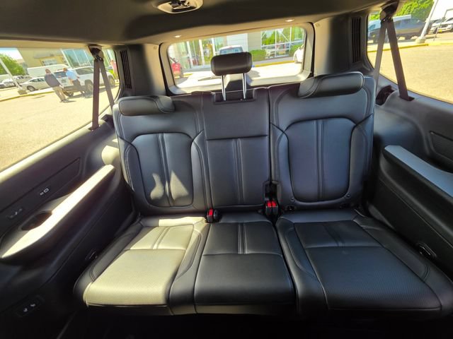 New 2026 Jeep Grand Wagoneer L 4WD w/ HD Trailer Tow Package image 16