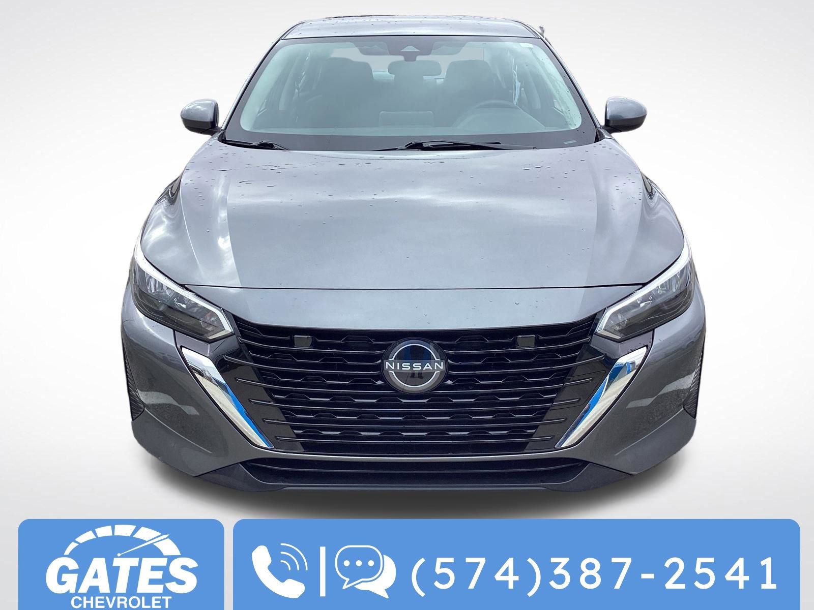 Used 2025 Nissan Sentra SV FWD image 2