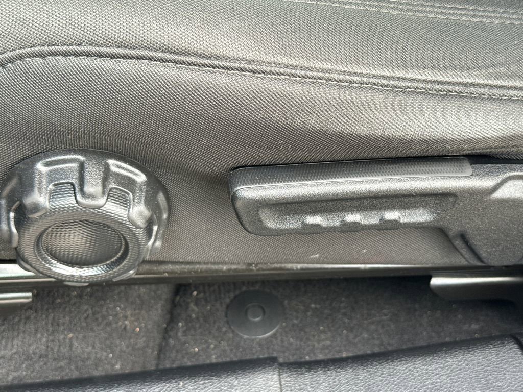 Used 2021 Jeep Gladiator Willys image 24