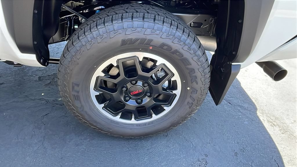 New 2026 Toyota Tacoma TRD Off-Road AWD/4WD image 31