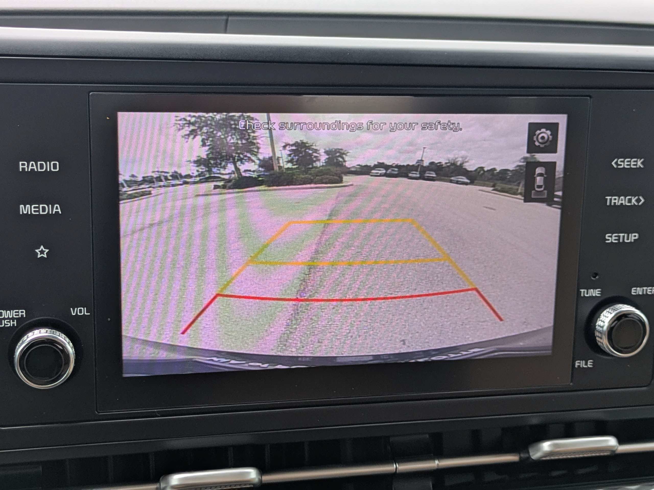 Certified 2022 Kia Carnival LX FWD image 29