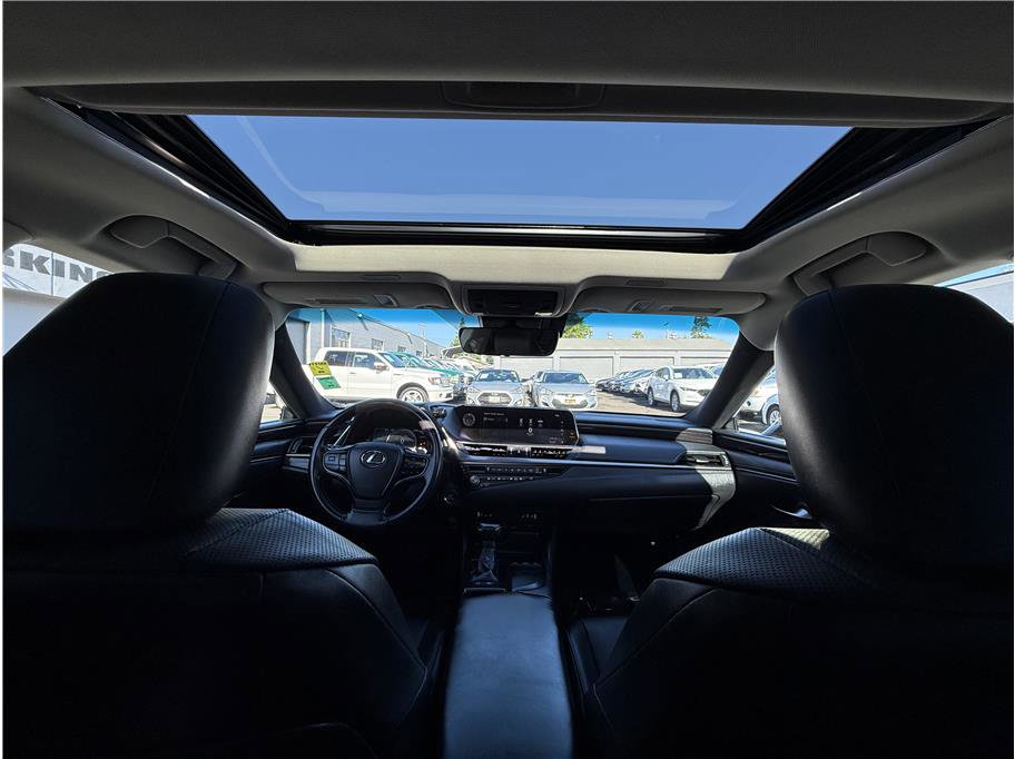 Used 2021 Lexus ES 300h w/ Premium Package image 50
