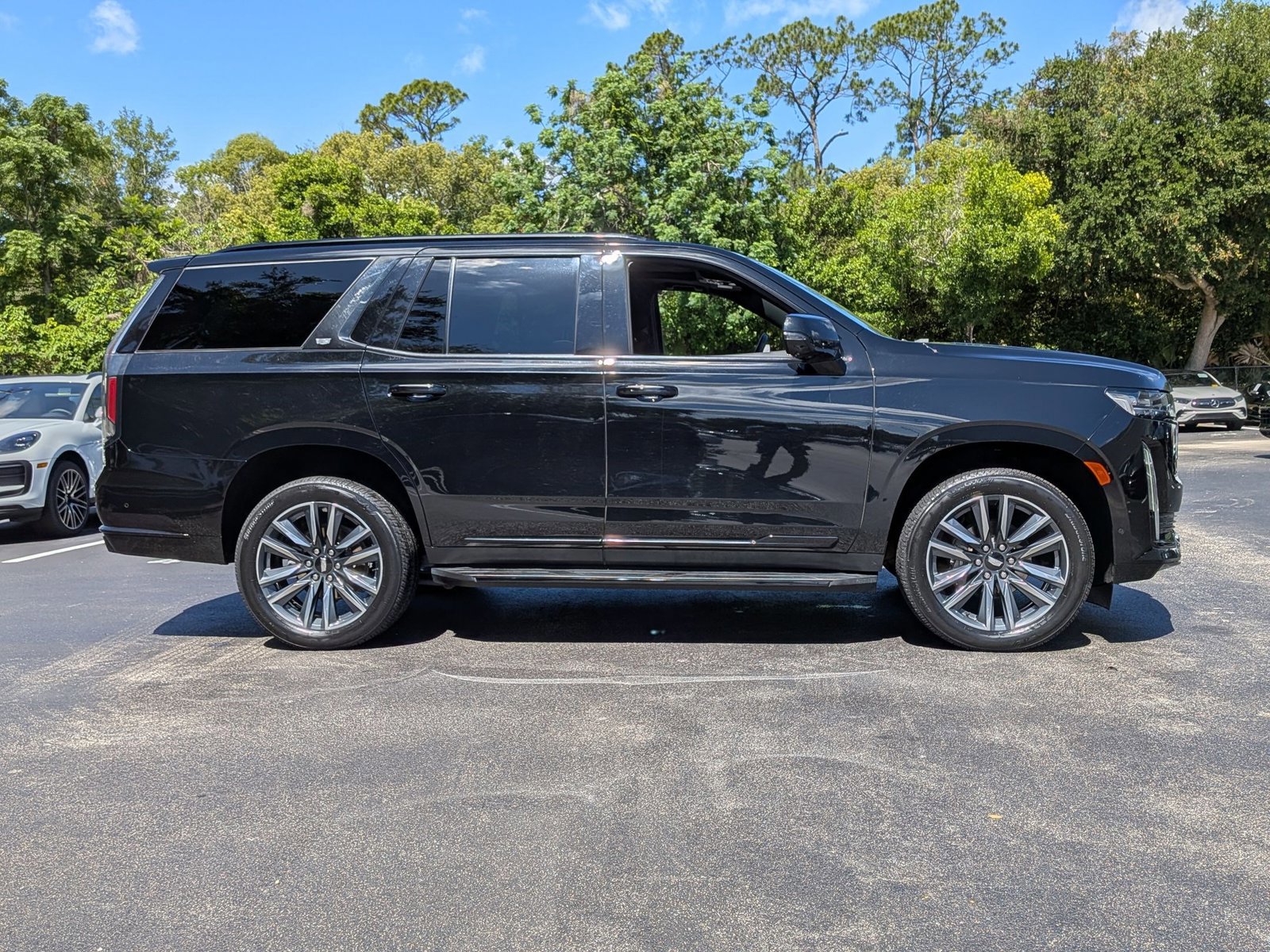 Used 2024 Cadillac Escalade Sport RWD image 8