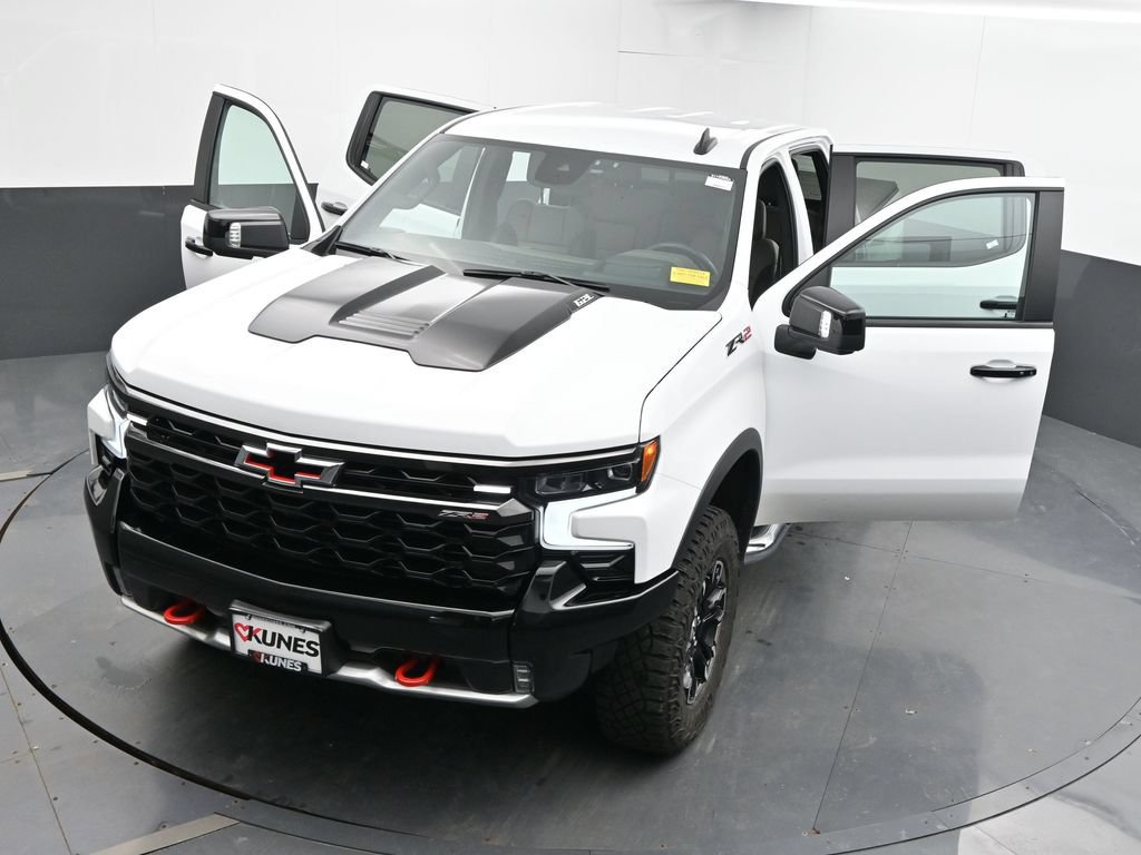 Used 2024 Chevrolet Silverado 1500 ZR2 w/ Technology Package AWD/4WD image 35