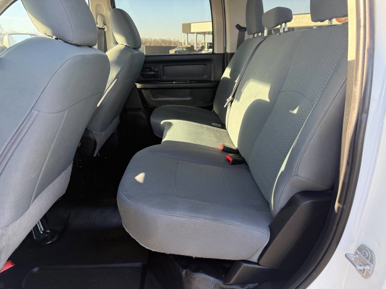 Used 2018 RAM 2500 Tradesman w/ Chrome Appearance Group image 27