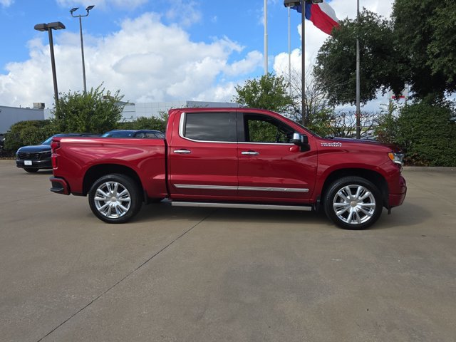 Used 2024 Chevrolet Silverado 1500 High Country w/ High Country Premium Package AWD/4WD image 4
