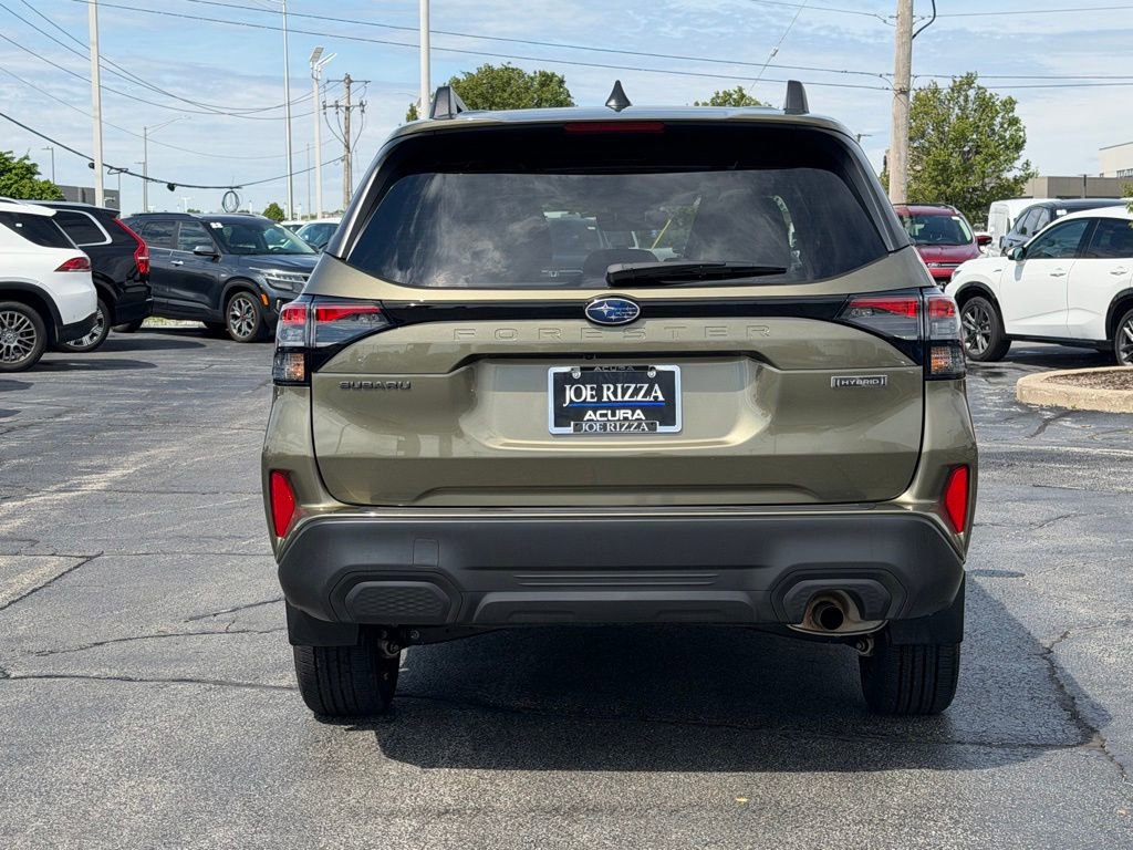 Used 2025 Subaru Forester Premium AWD/4WD image 6