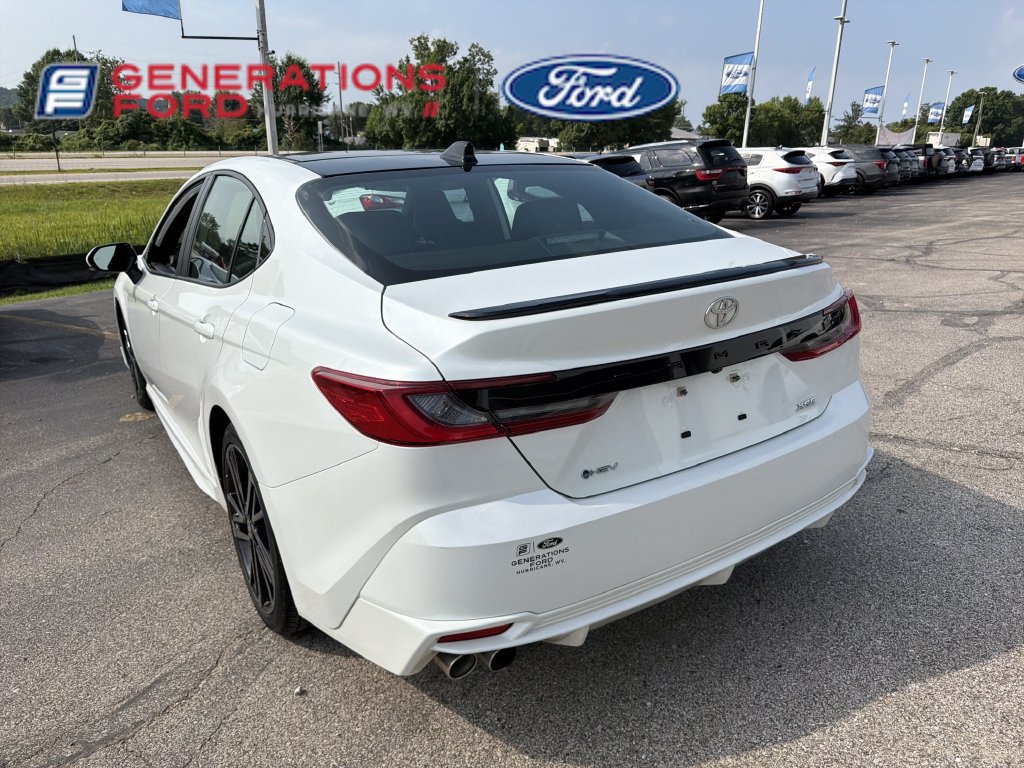 Used 2025 Toyota Camry XSE FWD image 8