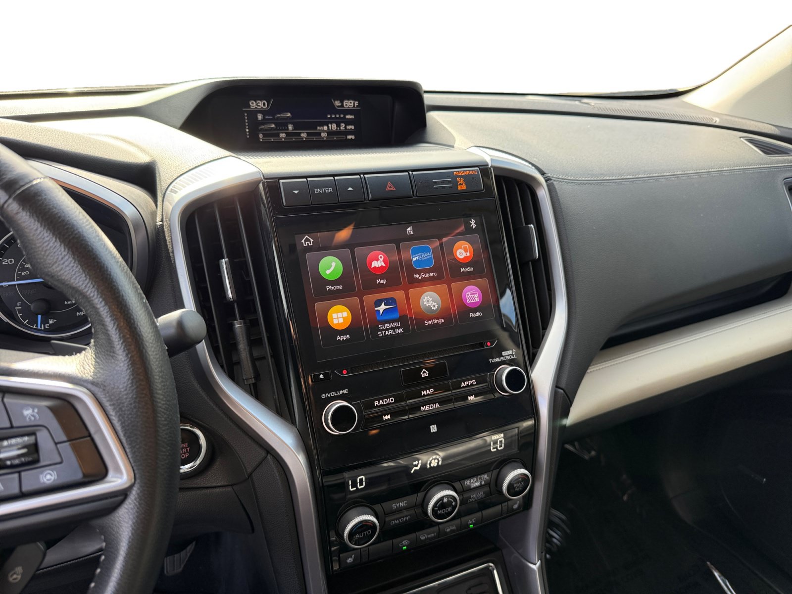 Used 2022 Subaru Ascent Limited w/ Technology Package AWD/4WD image 12