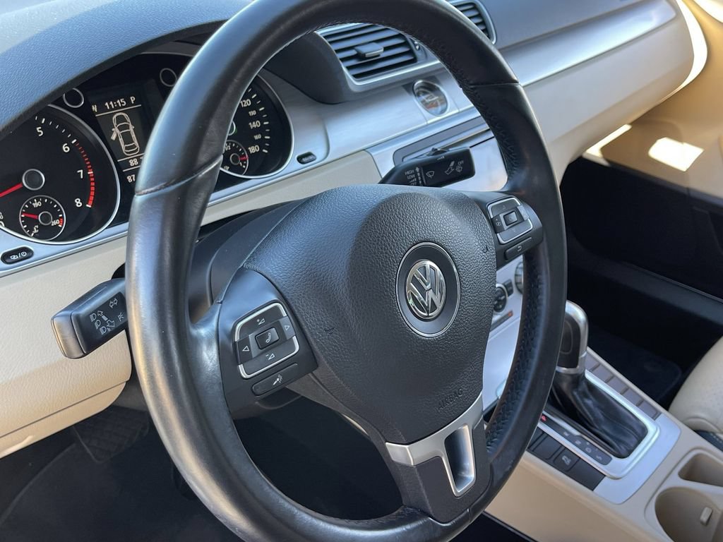 Used 2013 Volkswagen CC Sport FWD image 21