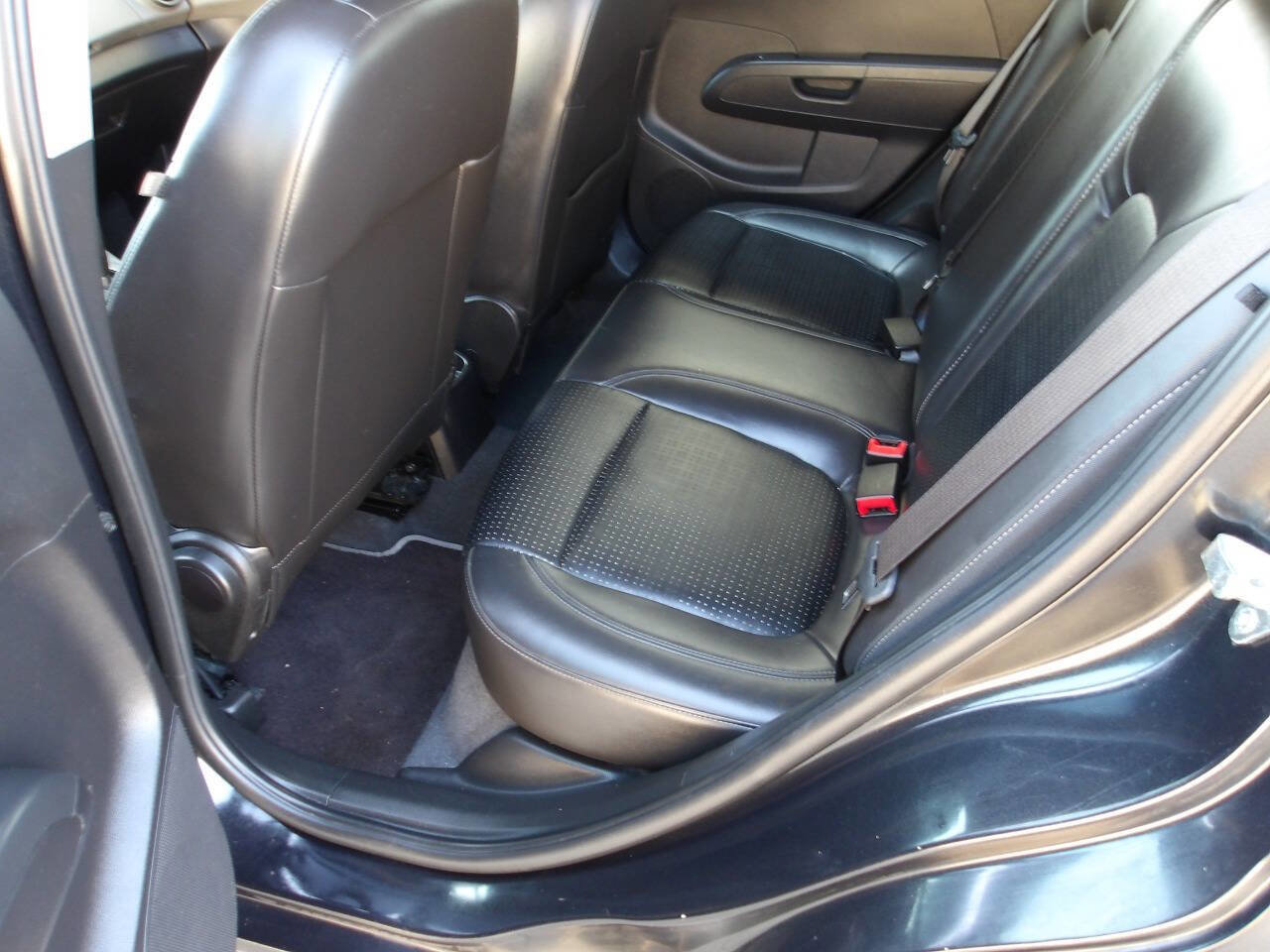 Used 2015 Chevrolet Sonic LTZ image 20