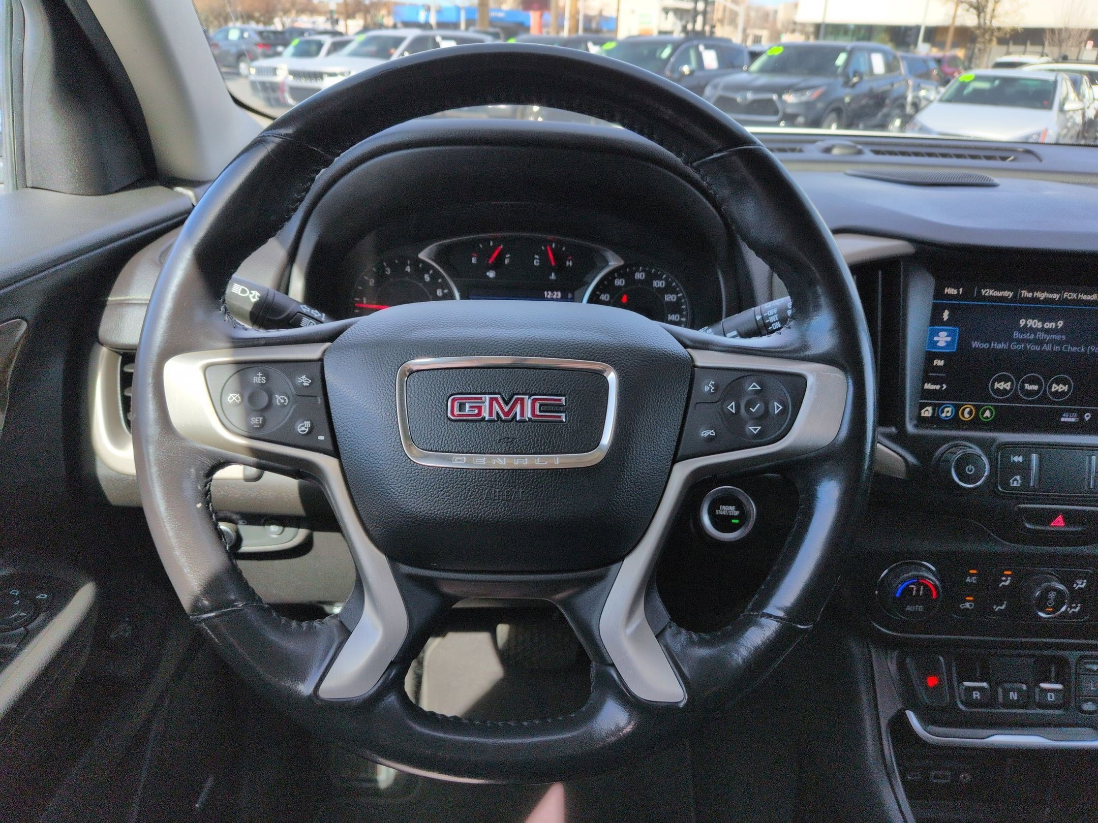 Used 2020 GMC Terrain Denali w/ Denali Premium Package image 18